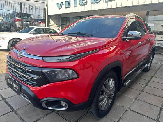FIAT TORO 2.0 16V TURBO DIESEL RANCH 4WD AT9 FIAT TORO 2.0 16V TURBO DIESEL RANCH 4WD AT9